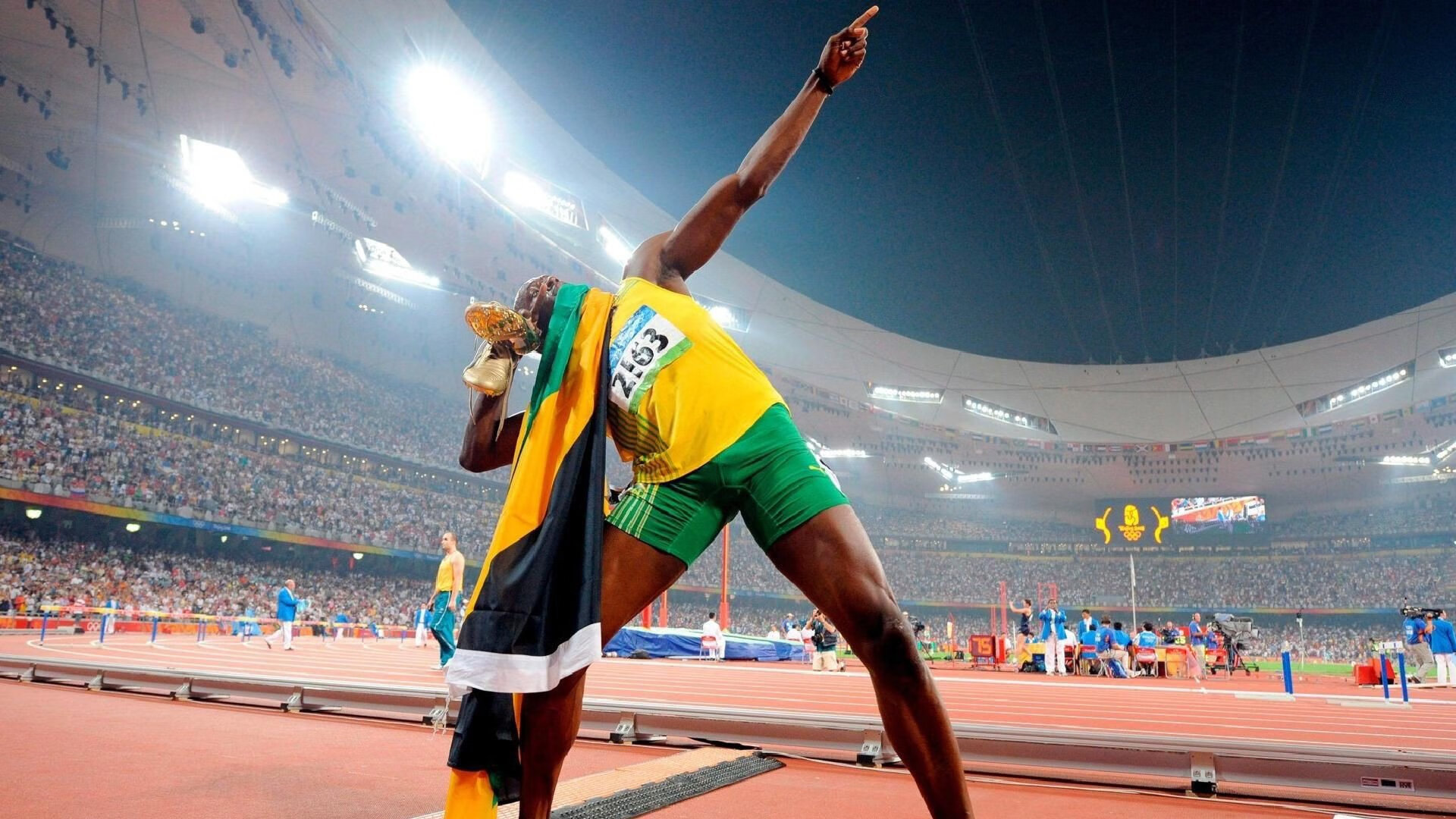 NBA常规赛掘金再度击败快船，约基奇轻松收获三双惊艳全场，掘金球员约基奇